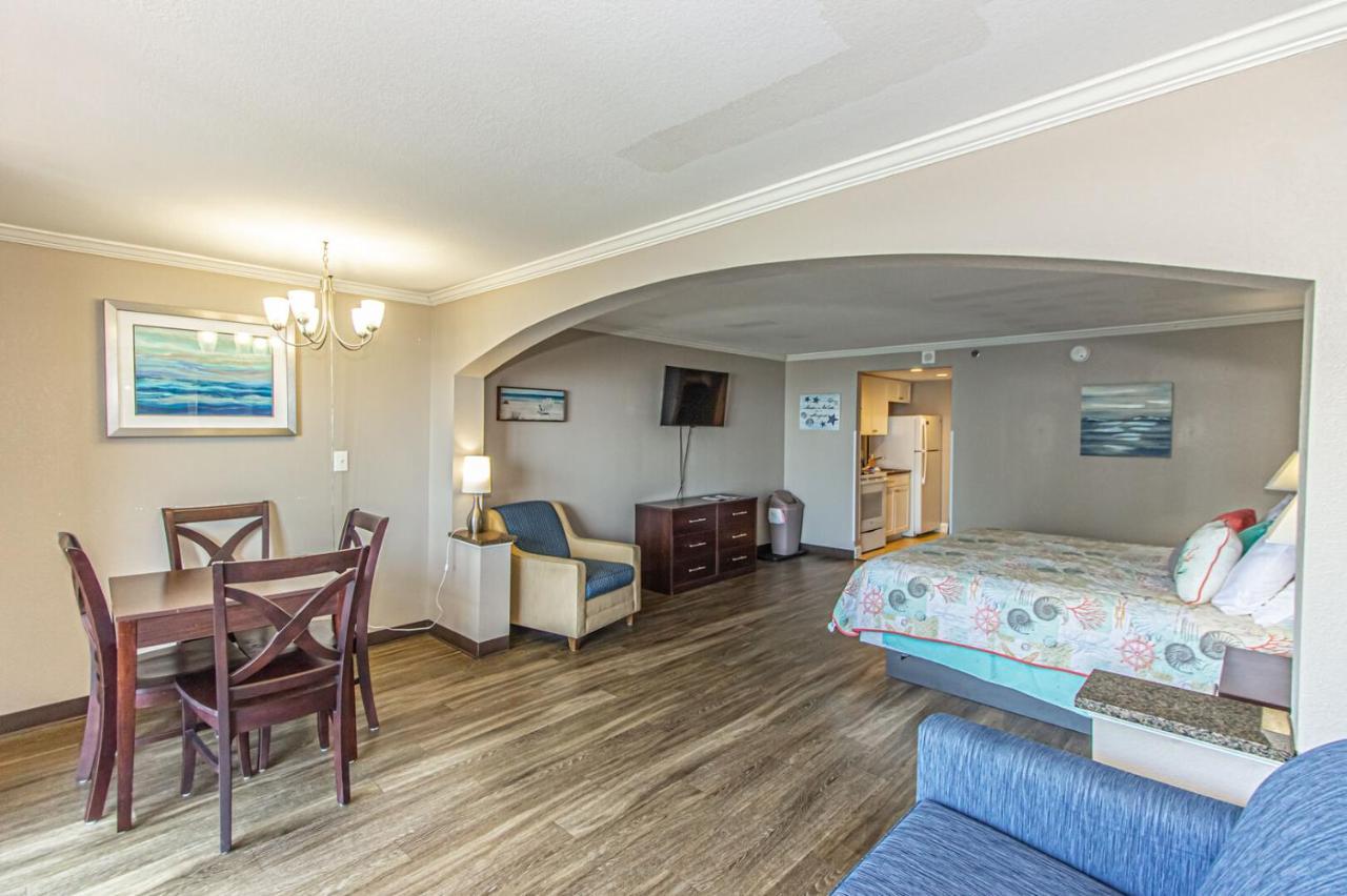 Ocean View King Suite With Modern Decor And Accents - Caravelle Resort 605 Sleeps 4 Guests Myrtle Beach Eksteriør bilde